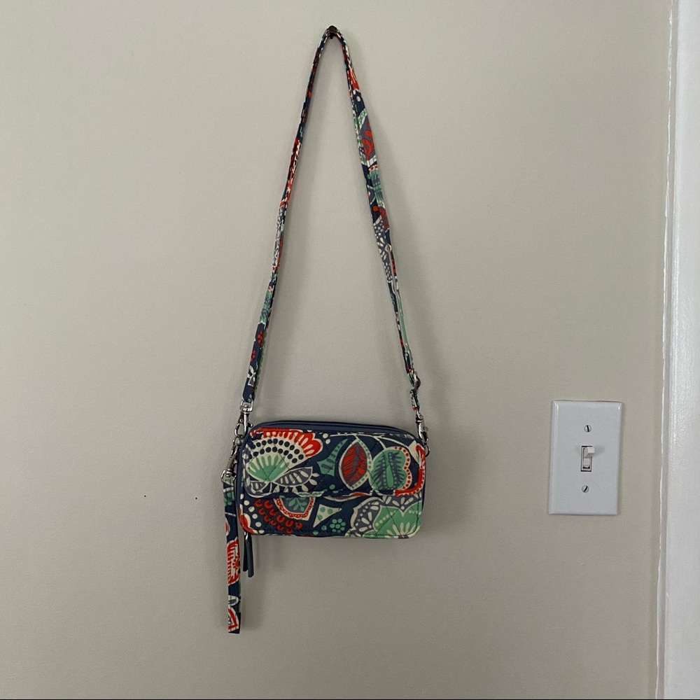Vera Bradley Wristlet/Crossbody